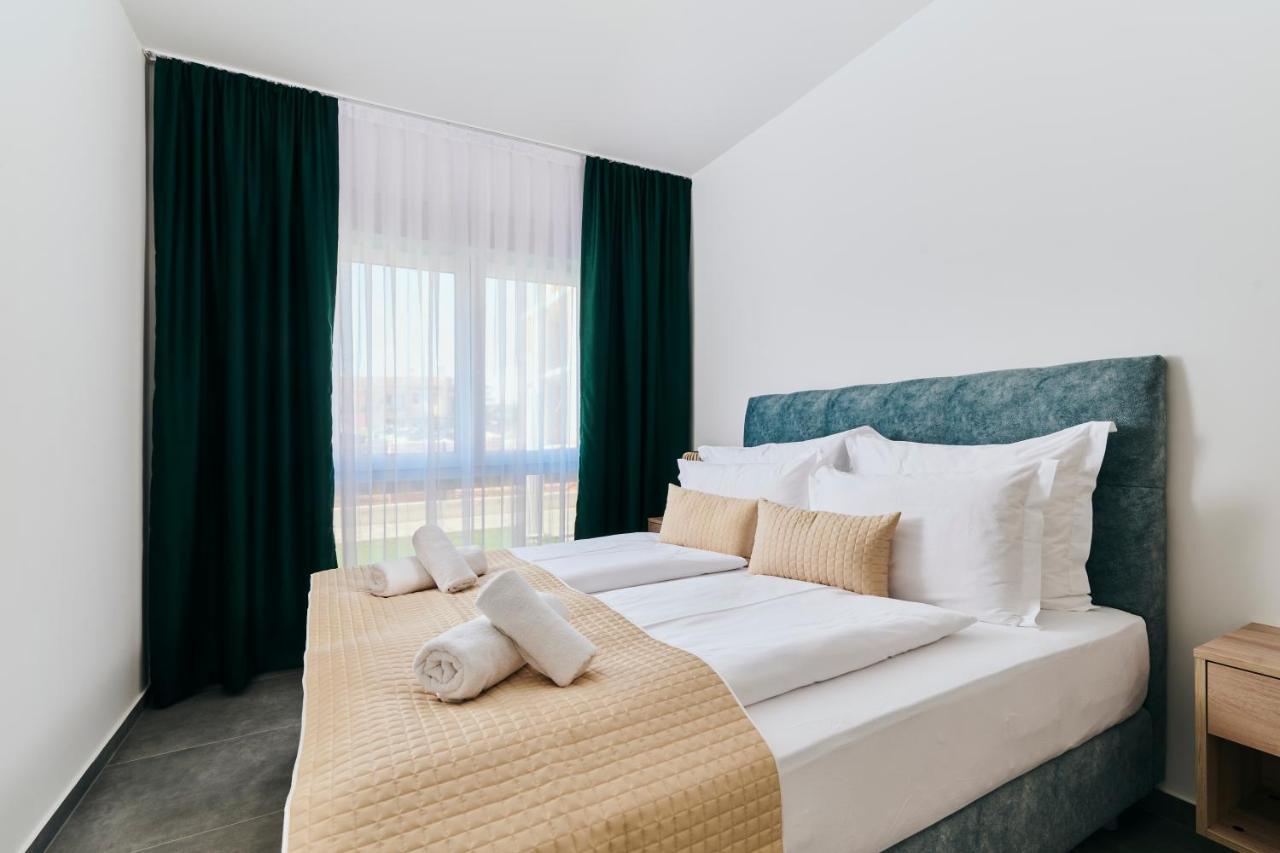 אומאג Apartments San Maris מראה חיצוני תמונה