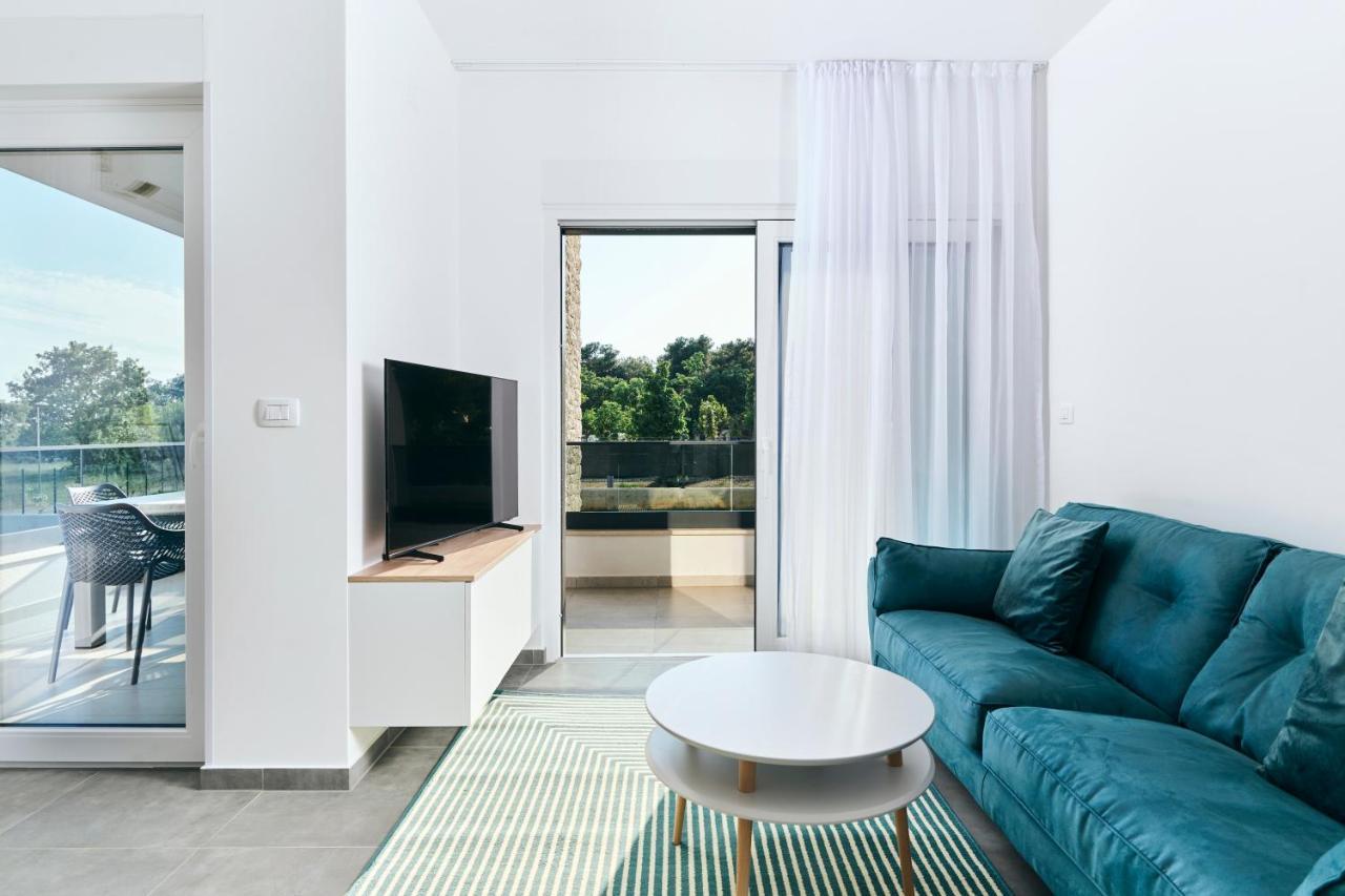 אומאג Apartments San Maris מראה חיצוני תמונה