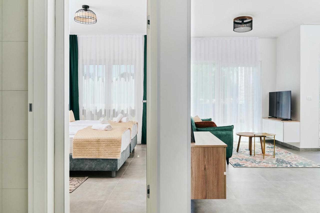 אומאג Apartments San Maris מראה חיצוני תמונה