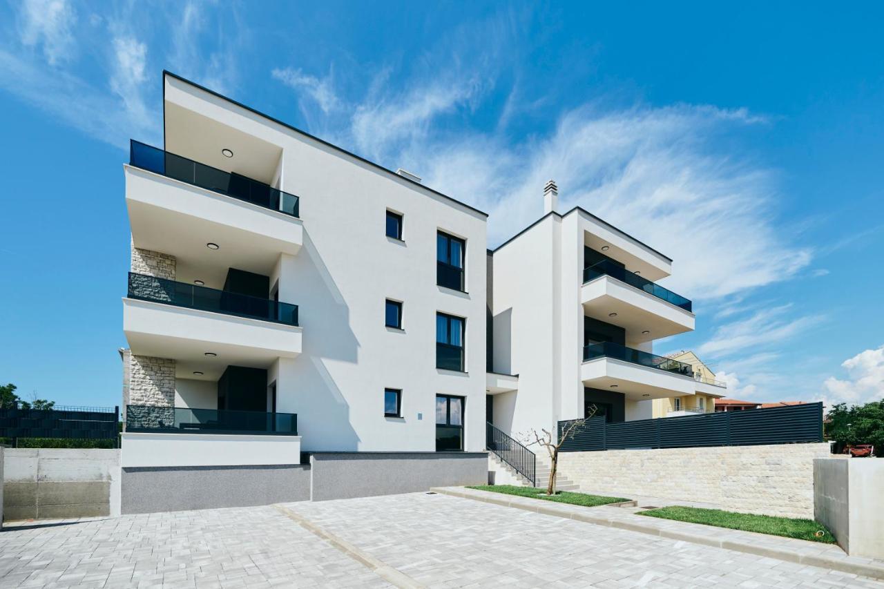 אומאג Apartments San Maris מראה חיצוני תמונה