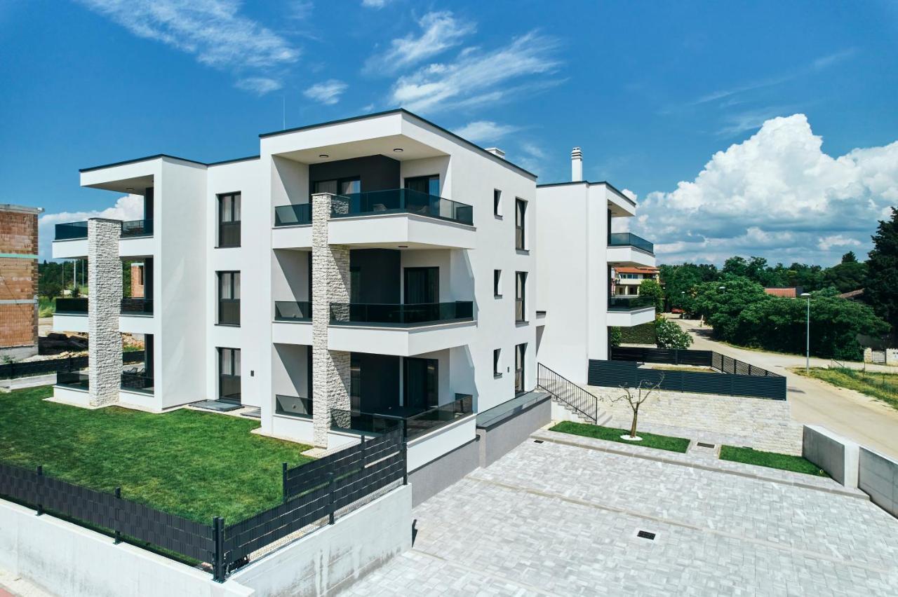 אומאג Apartments San Maris מראה חיצוני תמונה