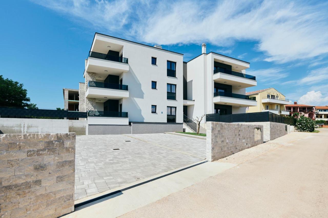 אומאג Apartments San Maris מראה חיצוני תמונה
